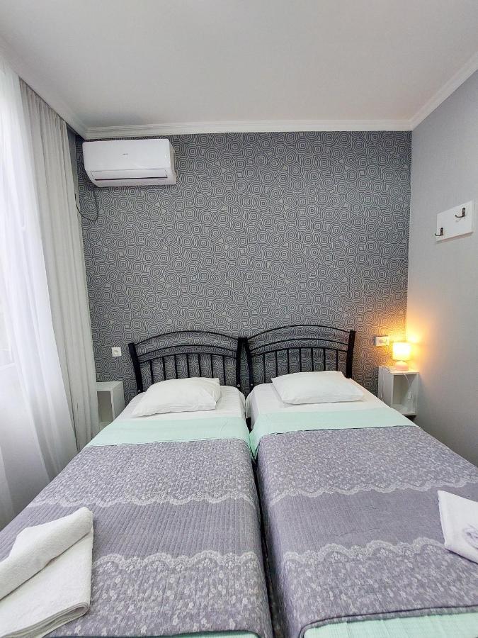 A.G's Guest House Koutaïssi Extérieur photo